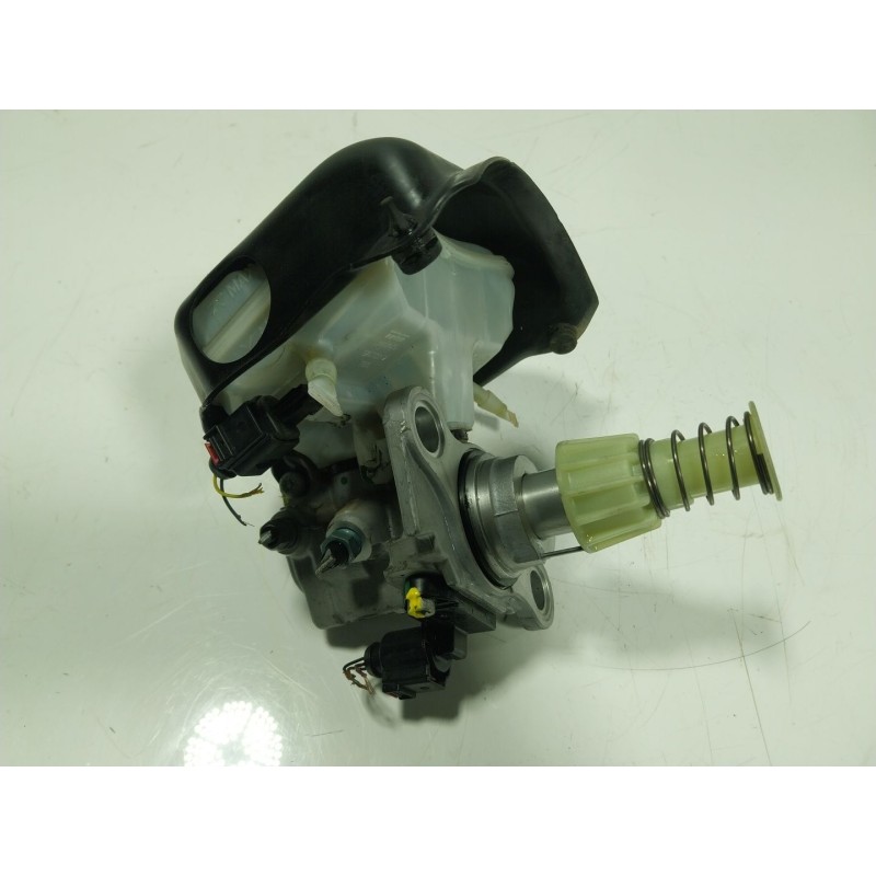 Recambio de bomba freno para audi a4 b9 avant (8w5, 8wd) 2.0 tdi referencia OEM IAM  8W0611301 