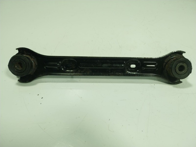 Recambio de brazo suspension superior trasero derecho para chevrolet camaro 6.2 referencia OEM IAM  922256252839 