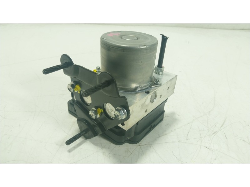 Recambio de abs para toyota yaris cross (mxp_) 1.5 hybrid (mxpj10) referencia OEM IAM 440500DK70 445400DA60 