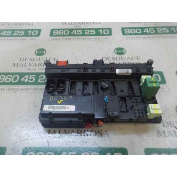 CAJA RELES / FUSIBLES 61138384525 618767109 