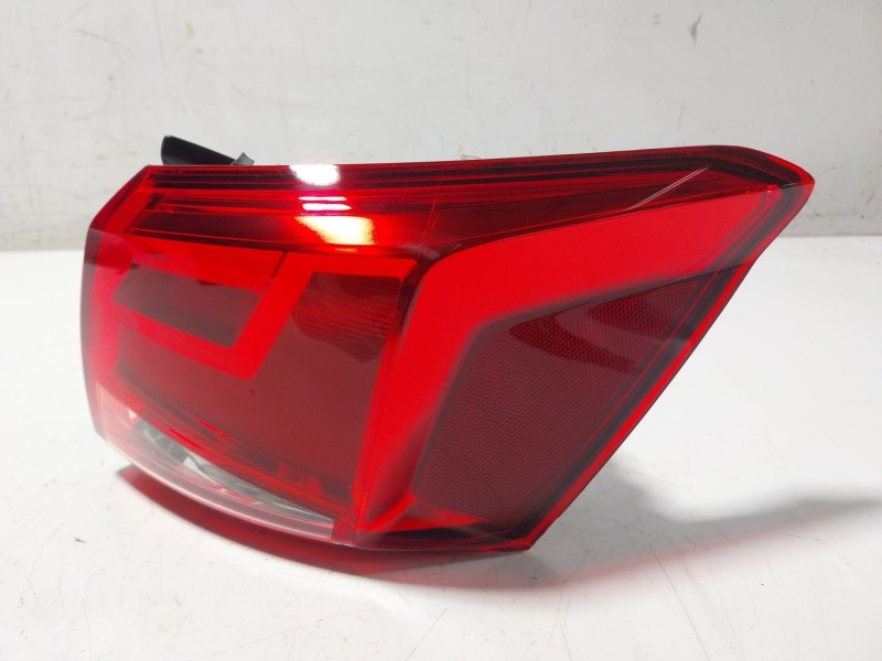 Recambio de piloto trasero derecho para seat arona (kj7, kjp) 1.0 tsi referencia OEM IAM  6F9945096 