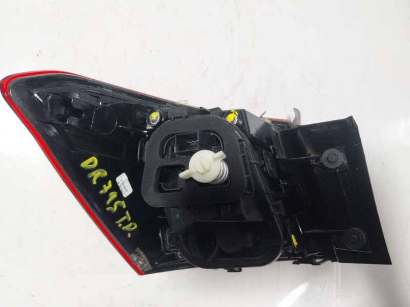 Recambio de piloto trasero derecho para seat arona (kj7, kjp) 1.0 tsi referencia OEM IAM  6F9945096 