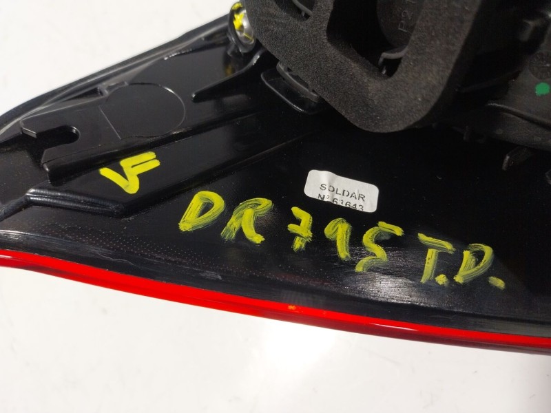 Recambio de piloto trasero derecho para seat arona (kj7, kjp) 1.0 tsi referencia OEM IAM  6F9945096 