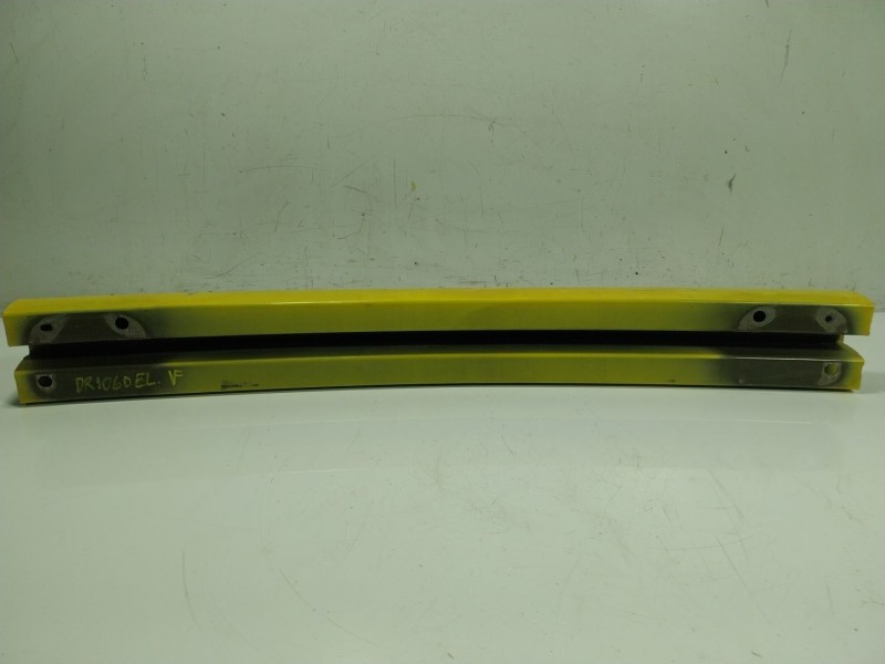 Recambio de refuerzo paragolpes delantero para chevrolet camaro 6.2 referencia OEM IAM 22785364 92243650 