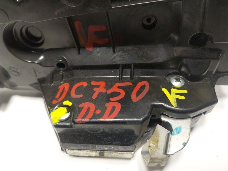 Recambio de cerradura puerta delantera derecha para toyota corolla hybrid referencia OEM IAM   