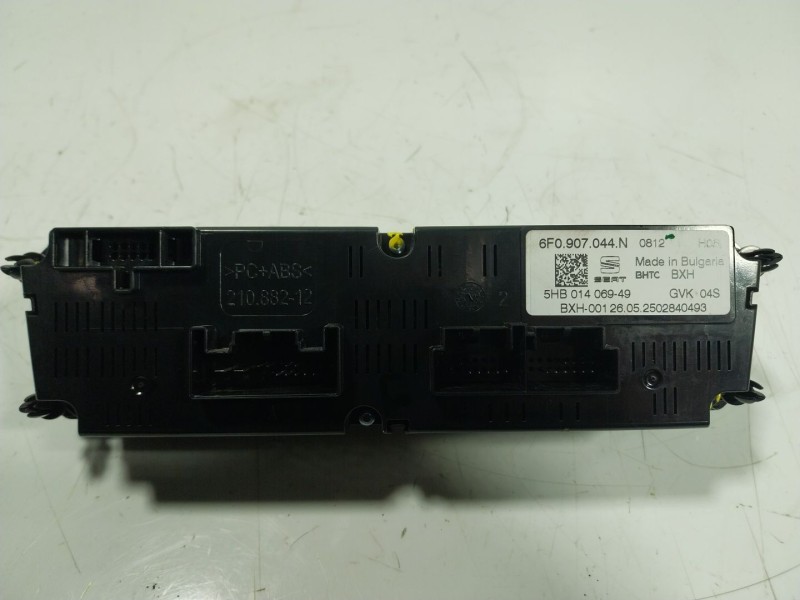 Recambio de mando climatizador para seat arona (kj7, kjp) 1.0 tsi referencia OEM IAM 6F0907044N 6F0907044N 