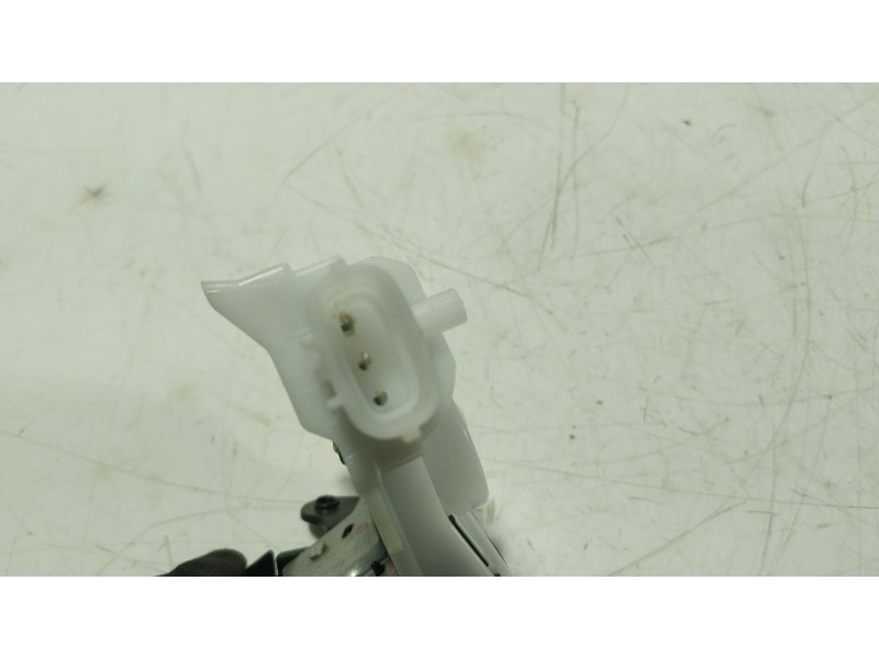 Recambio de cerradura maletero / porton para toyota yaris cross (mxp_) 1.5 hybrid (mxpj10) referencia OEM IAM 693500D220  