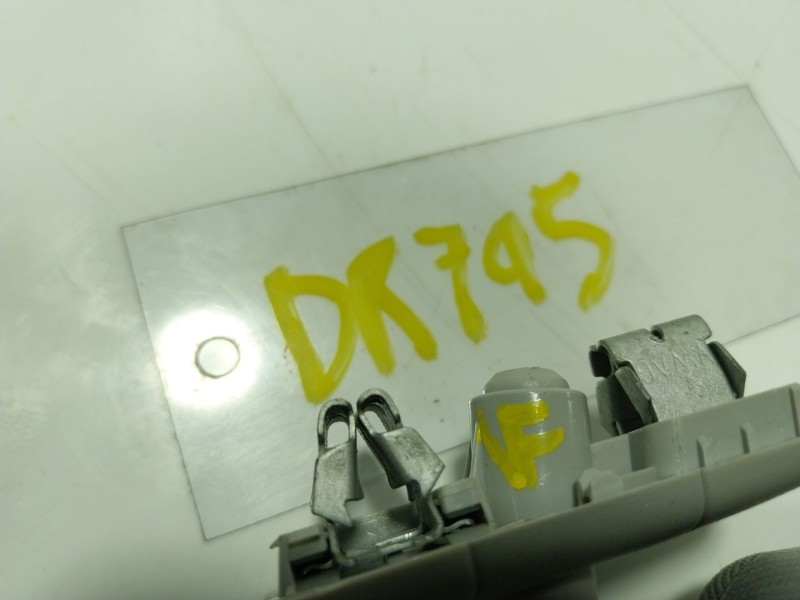 Recambio de parasol derecho para seat arona (kj7, kjp) 1.0 tsi referencia OEM IAM 5G0857552DC  