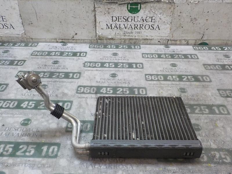 Recambio de evaporador aire acondicionado para bmw serie 3 coupe (e92) 320d referencia OEM IAM 64119290888  