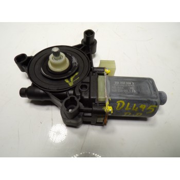 MOTOR ELEVALUNAS DELANTERO DERECHO 5Q0959802C 5Q0959802C 