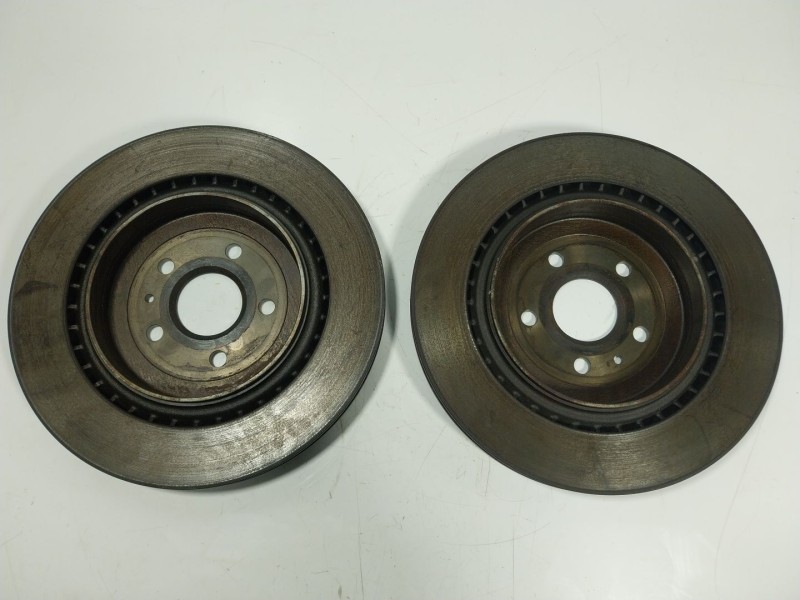 Recambio de disco freno trasero para chevrolet camaro 6.2 referencia OEM IAM   