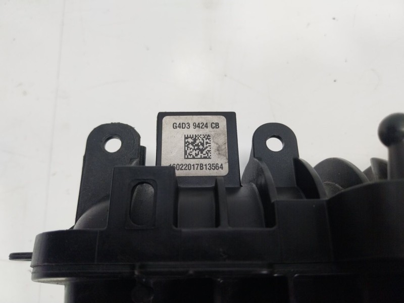 Recambio de colector admision para land rover discovery sport 2.0 td4 cat referencia OEM IAM  G4D318N968AA 
