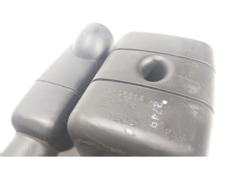 Recambio de tubo intercooler para chevrolet camaro 6.2 referencia OEM IAM  92196314 