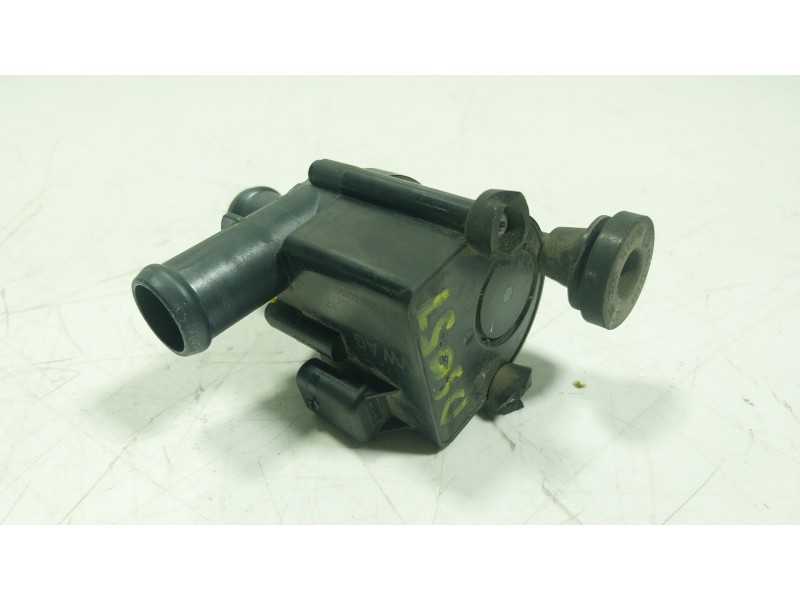 Recambio de bomba agua para audi q5 sportback (fyt) 50 tfsi e quattro referencia OEM IAM 06H121601N 06H121601N 