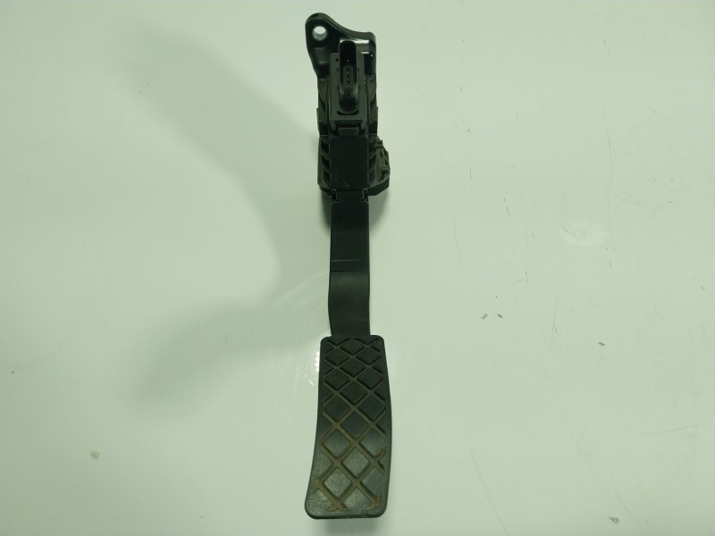 Recambio de potenciometro pedal para audi a4 b9 avant (8w5, 8wd) 2.0 tdi referencia OEM IAM 8W1723523 8W1723523 