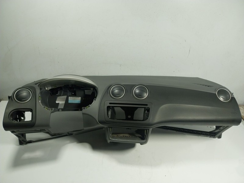 Recambio de salpicadero para seat ibiza iv (6j5, 6p1) 1.6 tdi referencia OEM IAM  6J0880204 