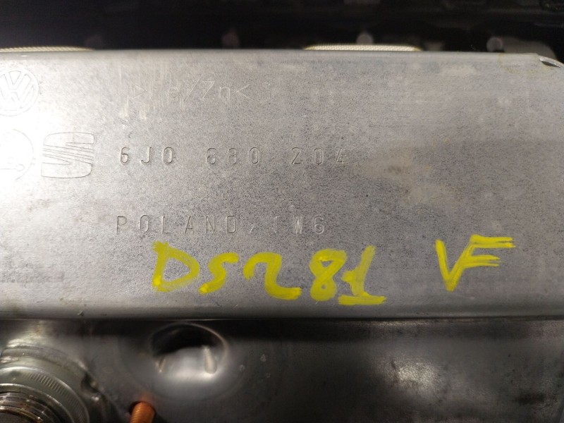 Recambio de salpicadero para seat ibiza iv (6j5, 6p1) 1.6 tdi referencia OEM IAM  6J0880204 