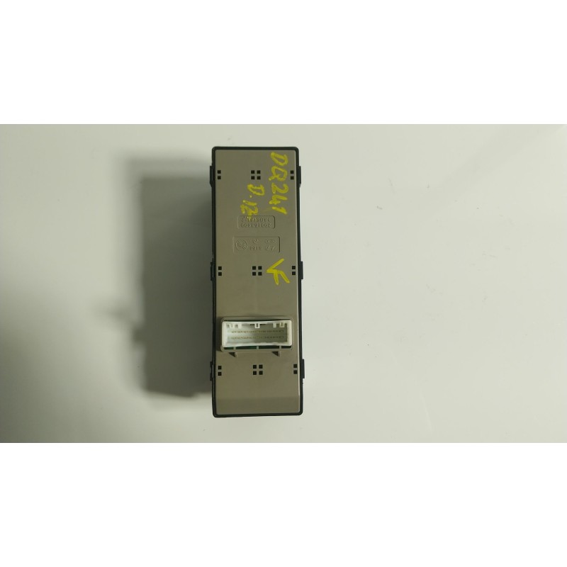 Recambio de mando elevalunas delantero izquierdo para hyundai ioniq (ae) 1.6 gdi plug-in hybrid referencia OEM IAM  299163499 