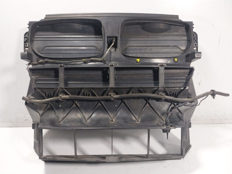 Recambio de canalizador aire para bmw x6 (e71, e72) xdrive 40 d referencia OEM IAM  719527305 