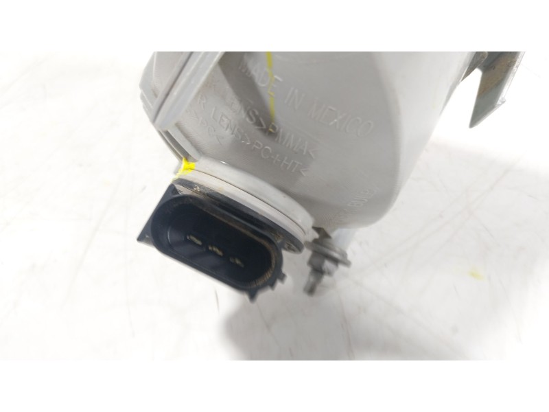 Recambio de piloto trasero derecho para chevrolet camaro 6.2 referencia OEM IAM  92195242 