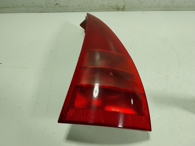 Recambio de piloto trasero izquierdo para citroën c3 i (fc_, fn_) 1.4 i referencia OEM IAM   