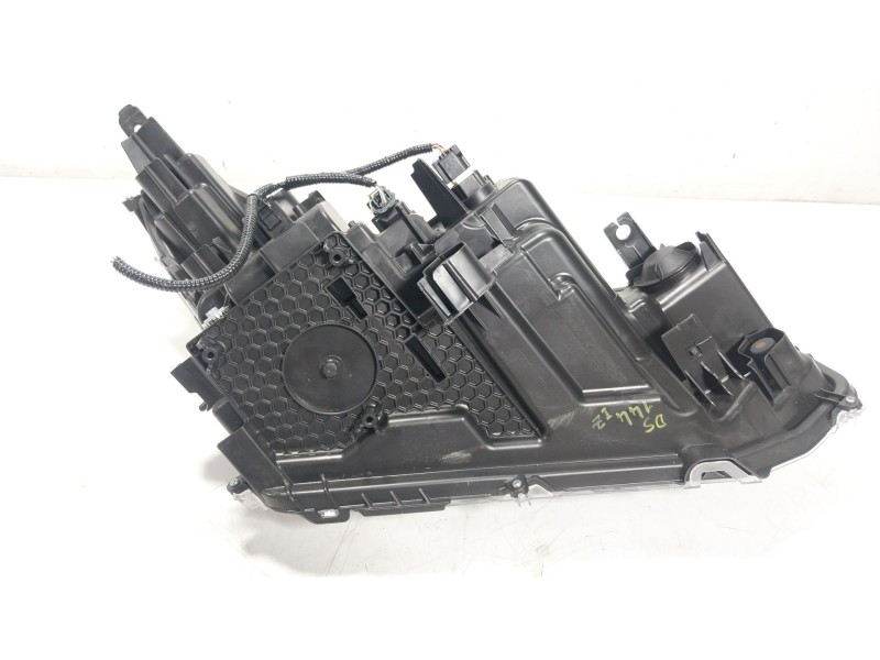 Recambio de faro izquierdo para toyota yaris cross (mxp_) 1.5 hybrid (mxpj10) referencia OEM IAM   