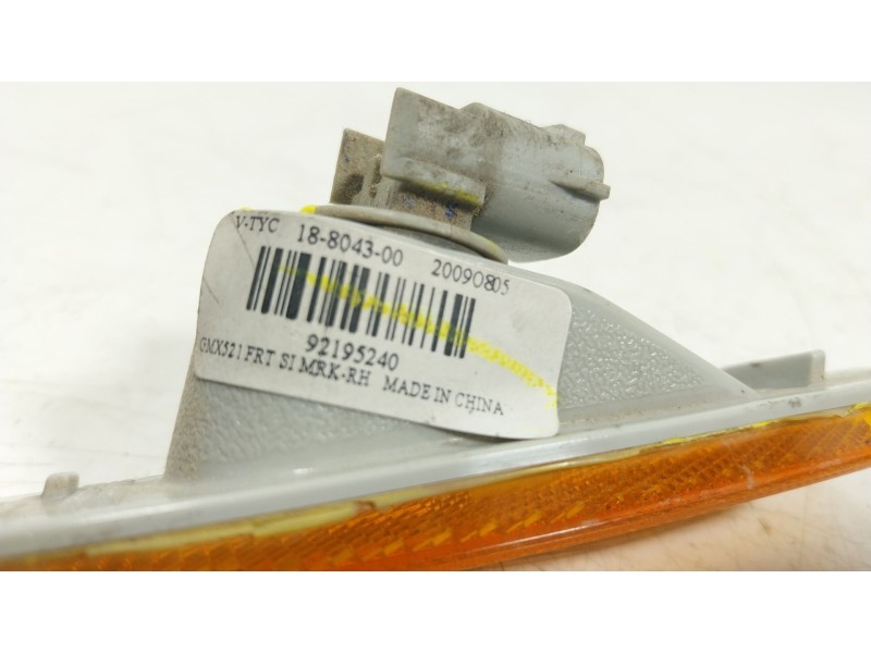 Recambio de piloto lateral derecho para chevrolet camaro 6.2 referencia OEM IAM  92195240 