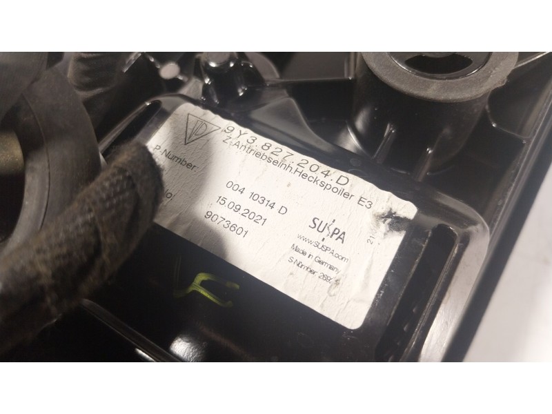 Recambio de aleron trasero para porsche cayenne coupe (9yb) 3.0 e-hybrid awd referencia OEM IAM  9Y3827204D 