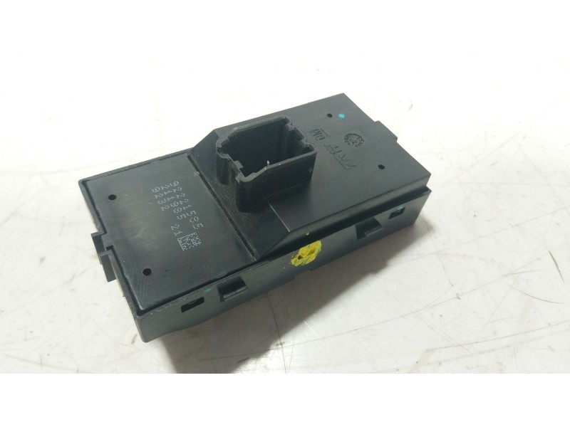 Recambio de mando elevalunas delantero derecho para chevrolet camaro 6.2 referencia OEM IAM  92221585 