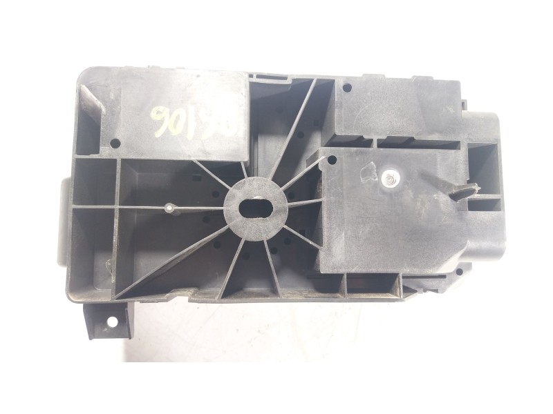 Recambio de caja reles / fusibles para chevrolet camaro 6.2 referencia OEM IAM  9223827201 