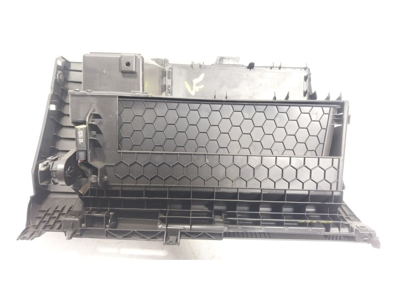 Recambio de guantera para seat leon sportstourer (kl8) xcellence referencia OEM IAM  5FB857095J 
