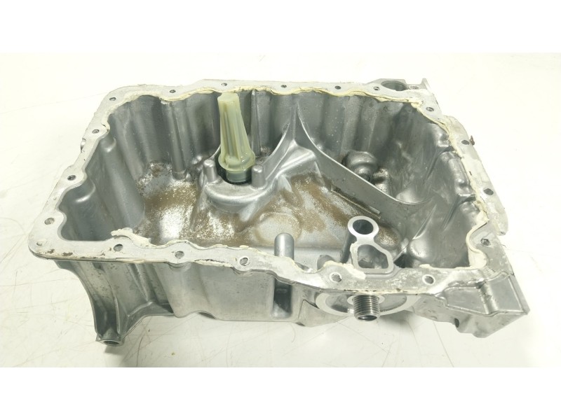 Recambio de carter para seat ibiza v (kj1, kjg) 1.0 tsi referencia OEM IAM  04C103603Q 