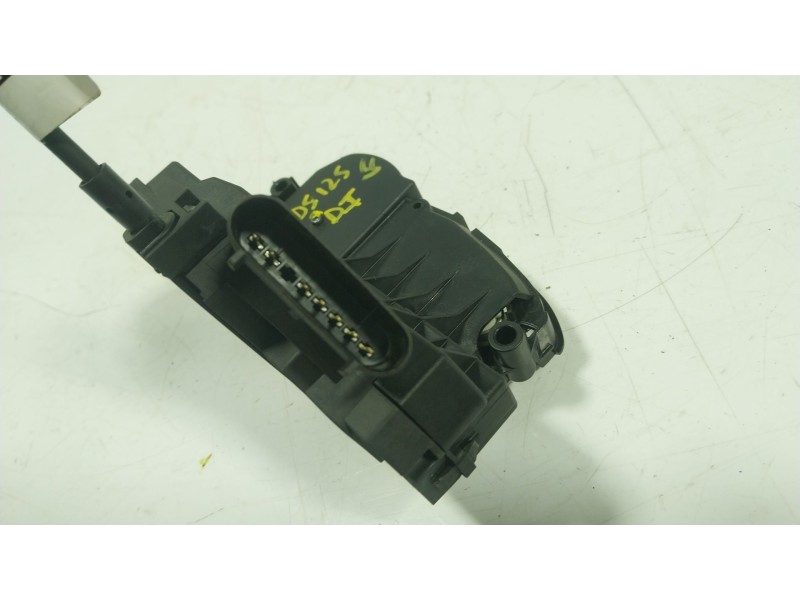 Recambio de cerradura puerta delantera izquierda para ford ecosport 1.0 ecoboost referencia OEM IAM 2333355 GN15A219A65FA 