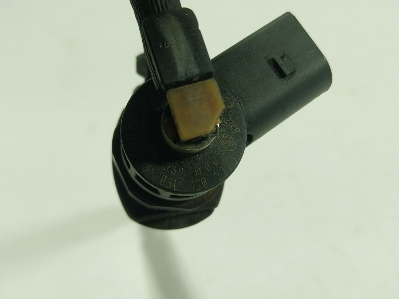 Recambio de inyector para volkswagen tiguan (5n1) 2.0 tdi referencia OEM IAM  03L130277J 