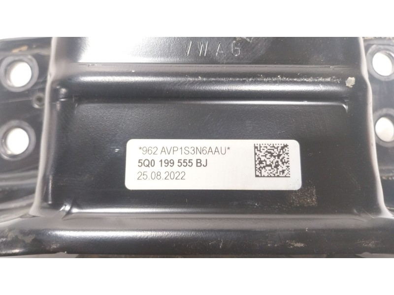 Recambio de soporte motor derecho para seat leon sportstourer (kl8) xcellence referencia OEM IAM  5Q0199555BJ 