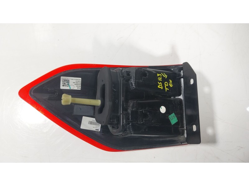 Recambio de piloto trasero derecho para ford ecosport 1.0 ecoboost referencia OEM IAM  CN151340ABA 
