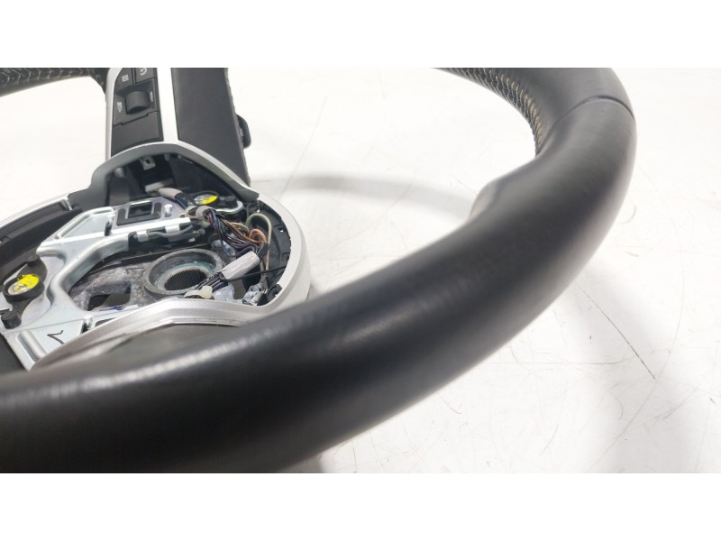 Recambio de volante para chevrolet camaro 6.2 referencia OEM IAM  922363190929 