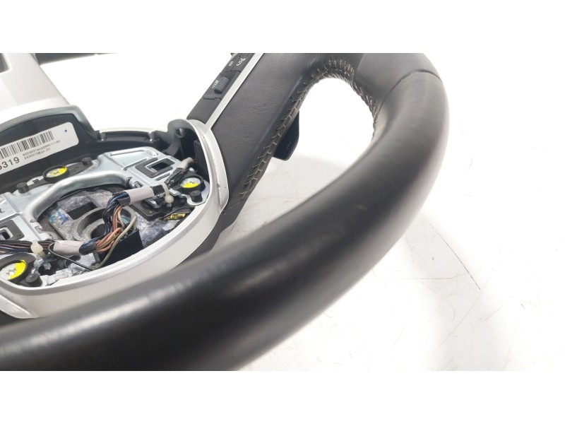 Recambio de volante para chevrolet camaro 6.2 referencia OEM IAM  922363190929 