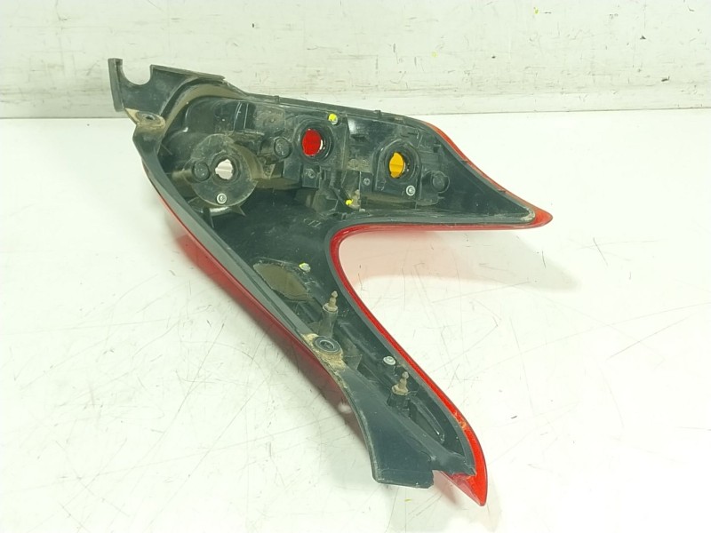 Recambio de piloto trasero derecho para nissan juke (f15) 1.5 dci referencia OEM IAM 265501KA0A  