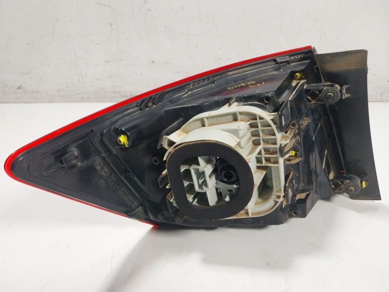 Recambio de piloto trasero derecho para skoda karoq (nu7, nd7) 1.6 tdi referencia OEM IAM 57A945712 57A945208 