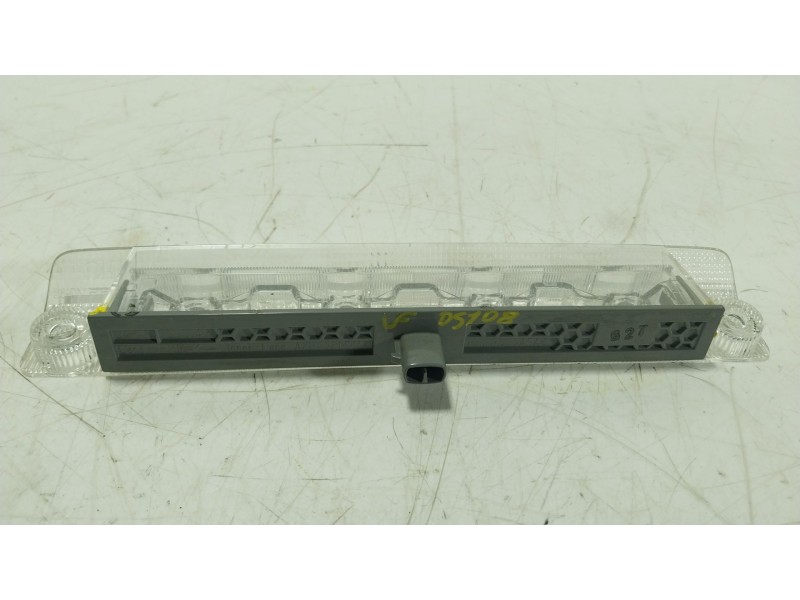 Recambio de piloto trasero central para toyota yaris cross (mxp_) 1.5 hybrid (mxpj10) referencia OEM IAM 8157048100  