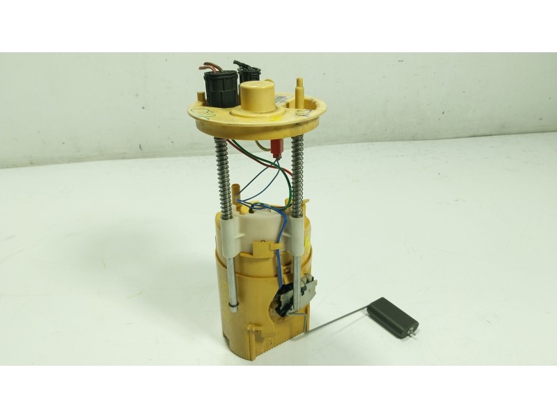 Recambio de aforador para bmw x6 (e71, e72) xdrive 40 d referencia OEM IAM 16117195471 7164315 