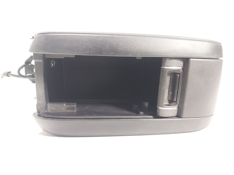 Recambio de apoyabrazos central para toyota highlander (gsu7_, axuh7_, txua7_) 2.5 hybrid awd (axuh78) referencia OEM IAM 588100