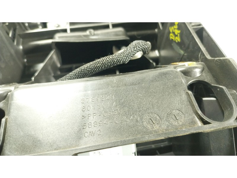 Recambio de apoyabrazos central para toyota highlander (gsu7_, axuh7_, txua7_) 2.5 hybrid awd (axuh78) referencia OEM IAM 588100