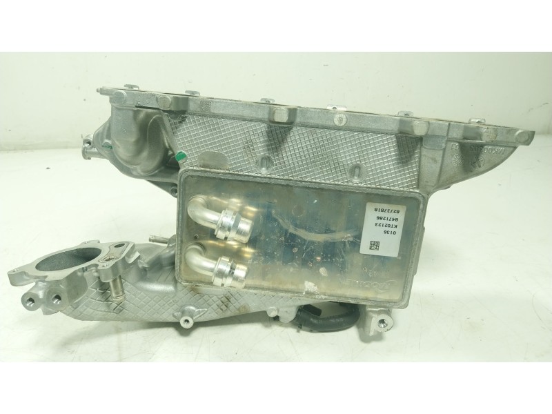 Recambio de colector admision para seat leon sportstourer (kl8) xcellence referencia OEM IAM  05L129766Q 