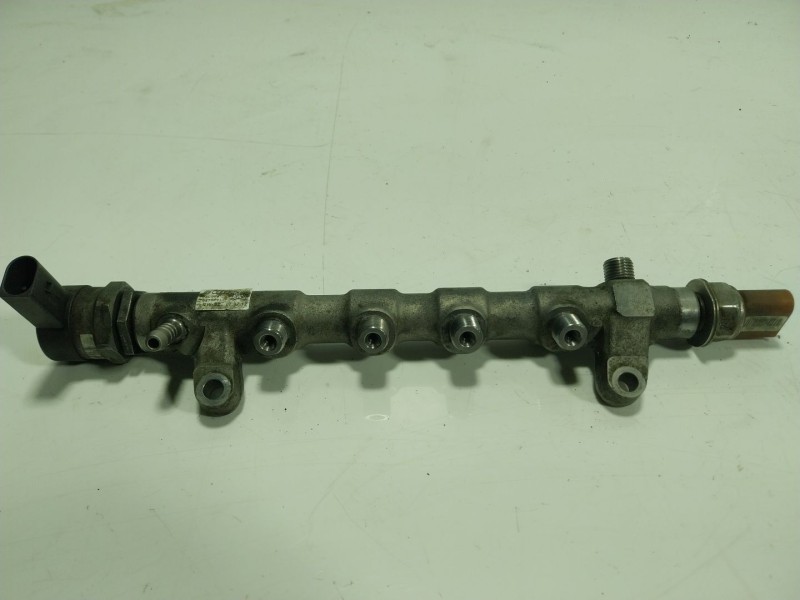 Recambio de rampa inyectora para volkswagen tiguan (5n1) 2.0 tdi referencia OEM IAM  03L089N 