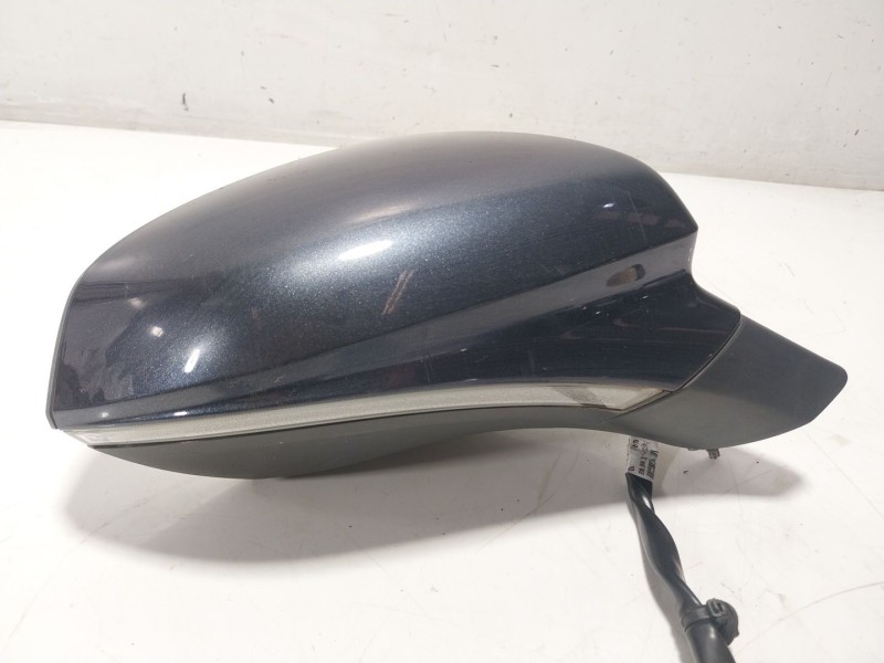 Recambio de espejo derecho para seat leon sportstourer (kl8) xcellence referencia OEM IAM   