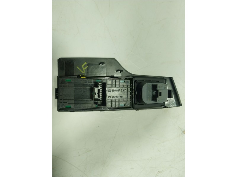 Recambio de mando elevalunas delantero izquierdo para seat leon sportstourer (kl8) xcellence referencia OEM IAM   