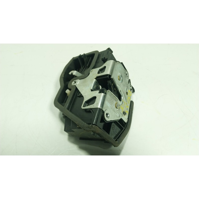 Recambio de cerradura puerta trasera izquierda para bmw x6 (e71, e72) xdrive 40 d referencia OEM IAM 51227276685 7276685 
