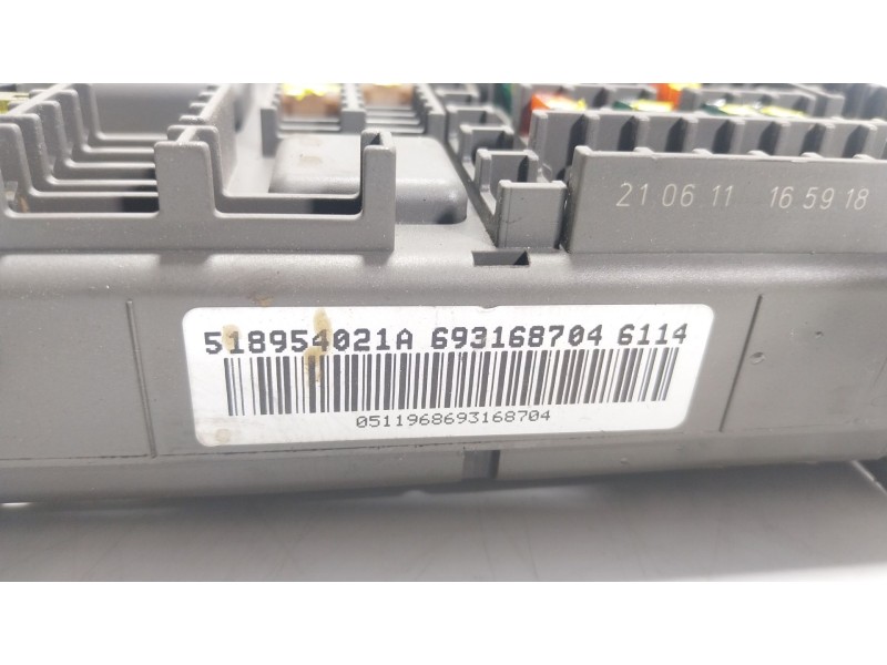 Recambio de caja reles / fusibles para bmw x6 (e71, e72) xdrive 40 d referencia OEM IAM 61146931687 518954021A 